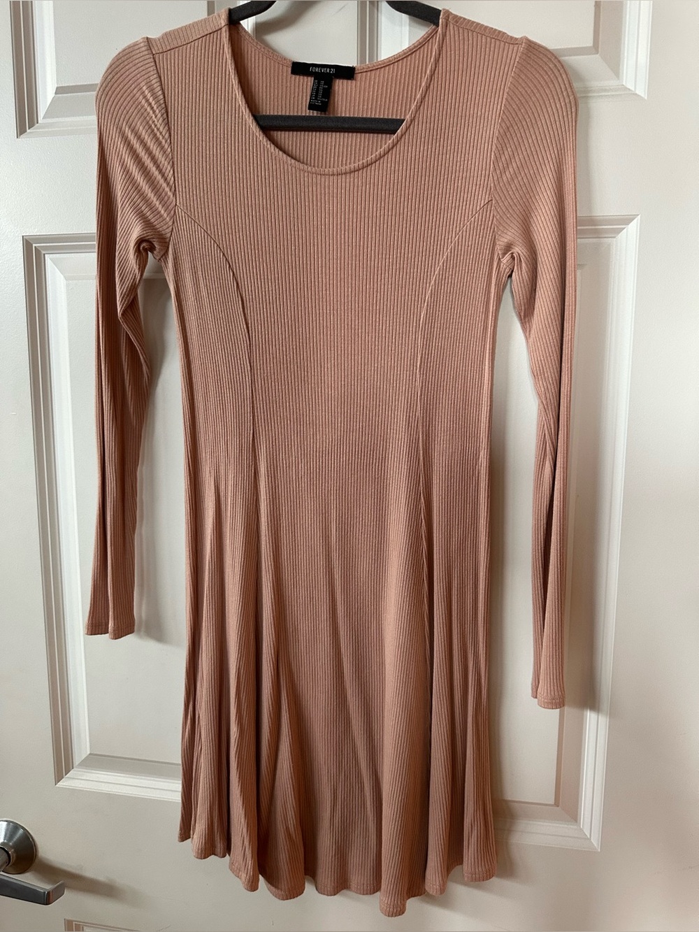 3 for $16 ⭐️ Forever 21 Long Sleeve Ribbed Skater Dress